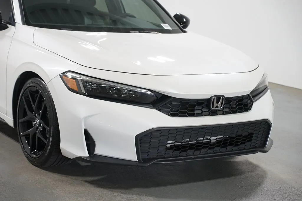2025 Honda Civic Sport thumbnail 4