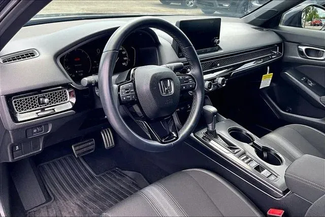 2025 Honda Civic Sport thumbnail 14