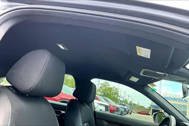 2025 Honda Civic Sport thumbnail 26