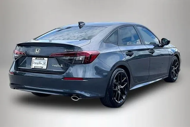 2025 Honda Civic Sport thumbnail 5