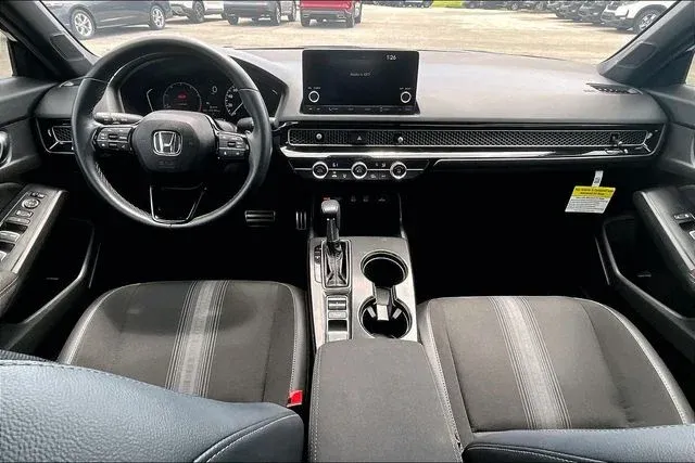 2025 Honda Civic Sport thumbnail 7