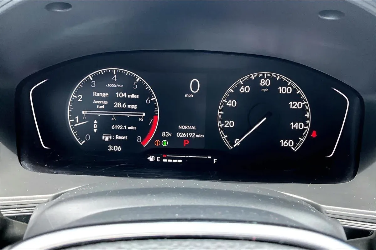 2025 Honda Civic Sport thumbnail 24