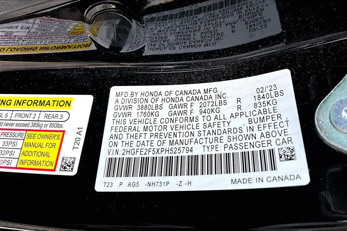 2025 Honda Civic Sport thumbnail 35