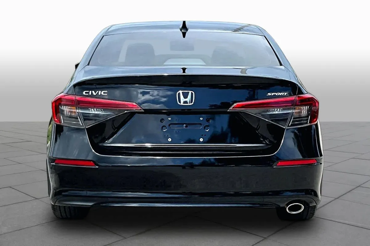 2025 Honda Civic Sport thumbnail 5