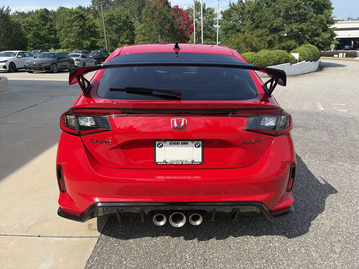 2025 Honda Civic Type R thumbnail 12