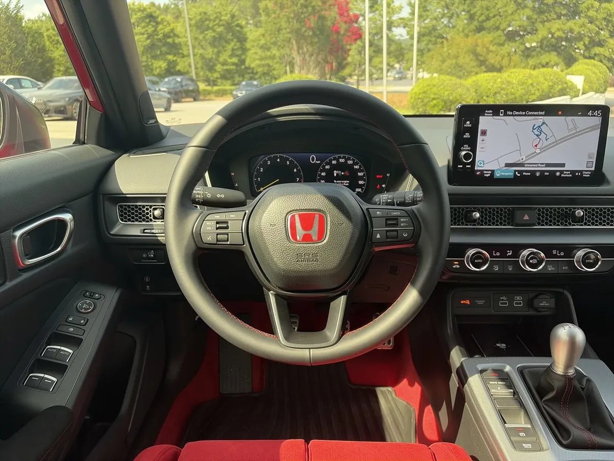 2025 Honda Civic Type R thumbnail 17