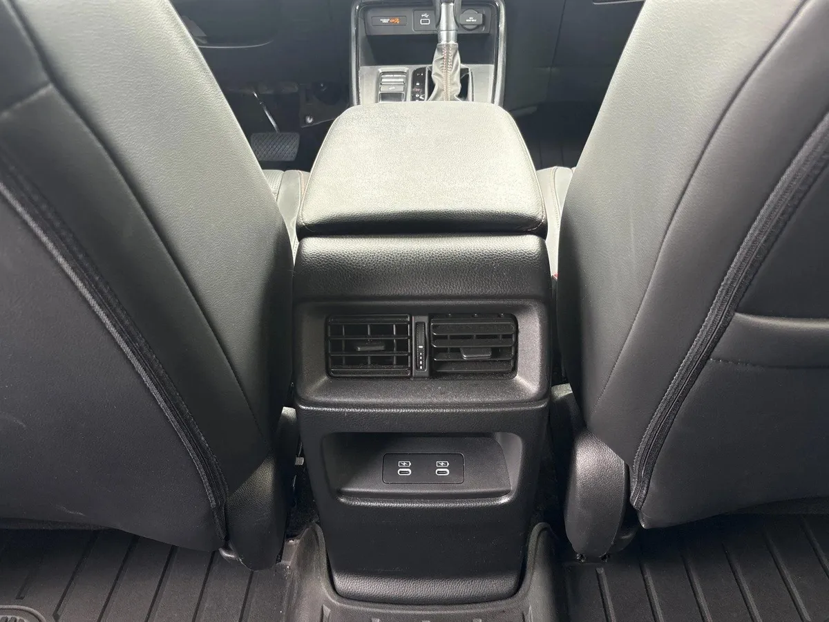 2025 Honda CR-V Hybrid Sport-L thumbnail 18