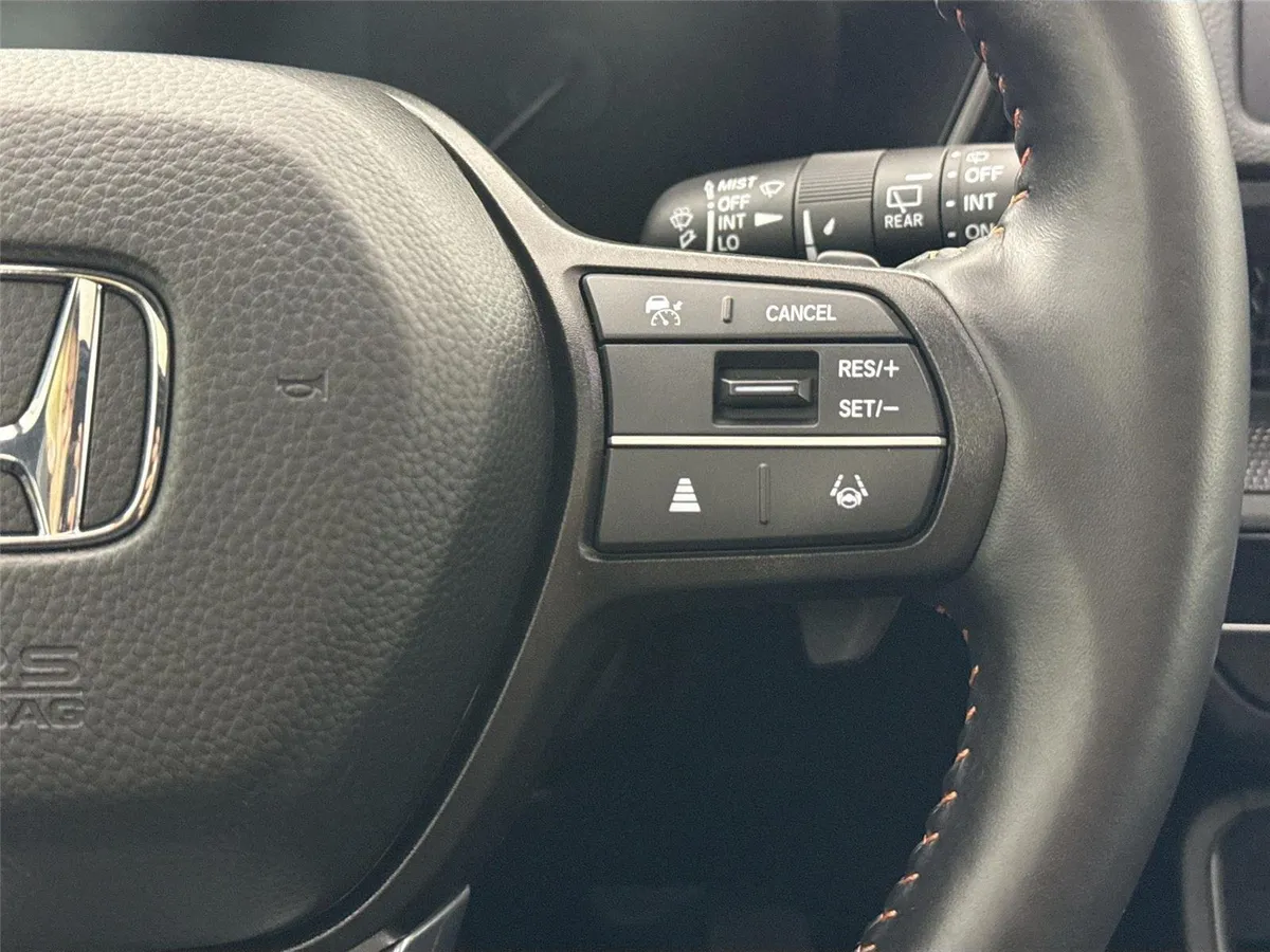 2025 Honda CR-V Hybrid Sport-L thumbnail 18