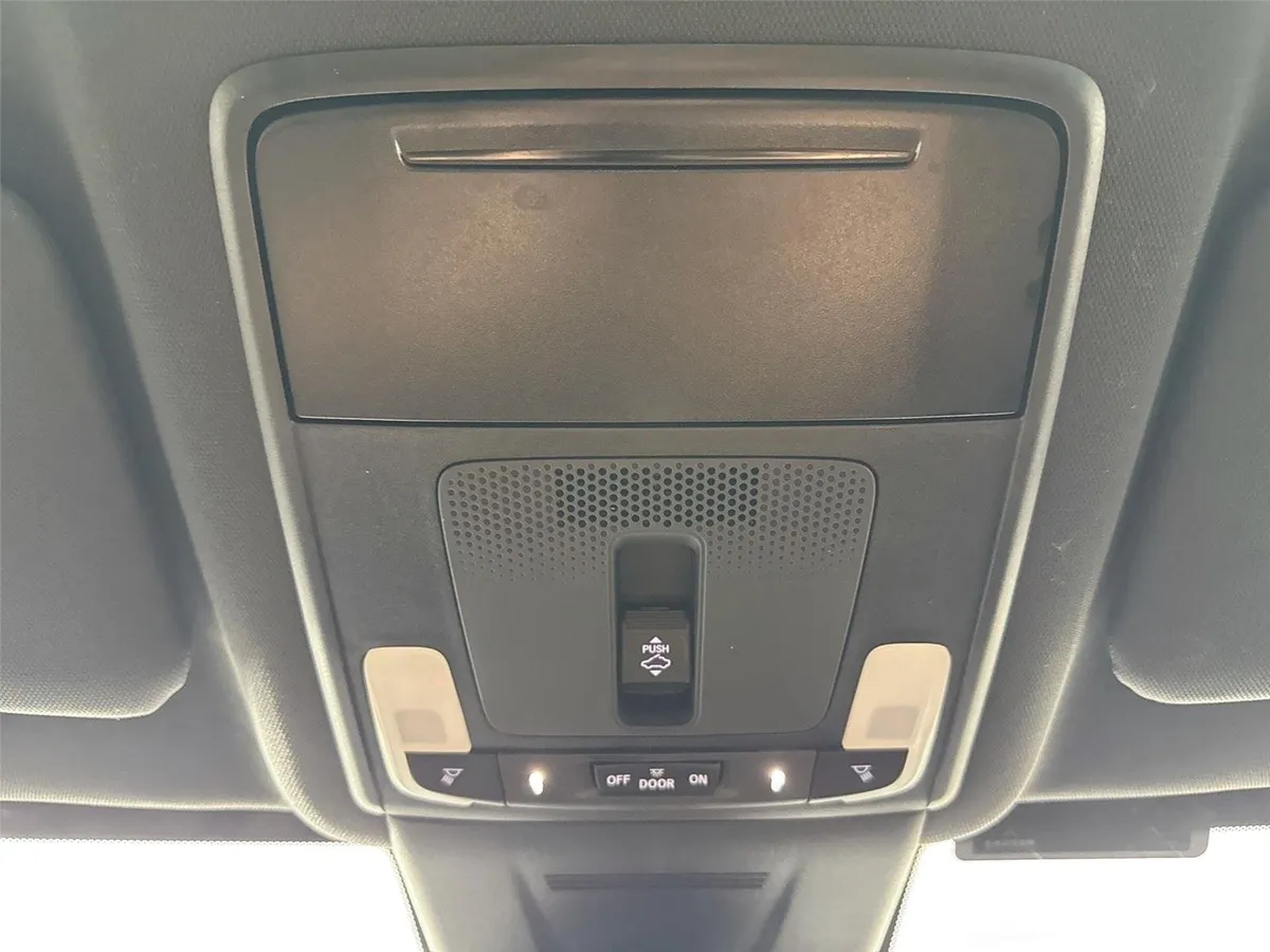 2025 Honda CR-V Hybrid Sport-L thumbnail 22