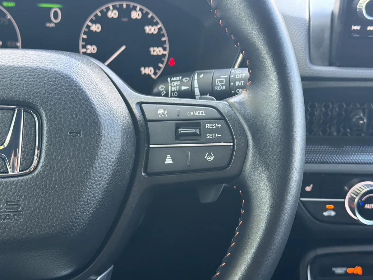 2025 Honda CR-V Hybrid Sport-L thumbnail 18