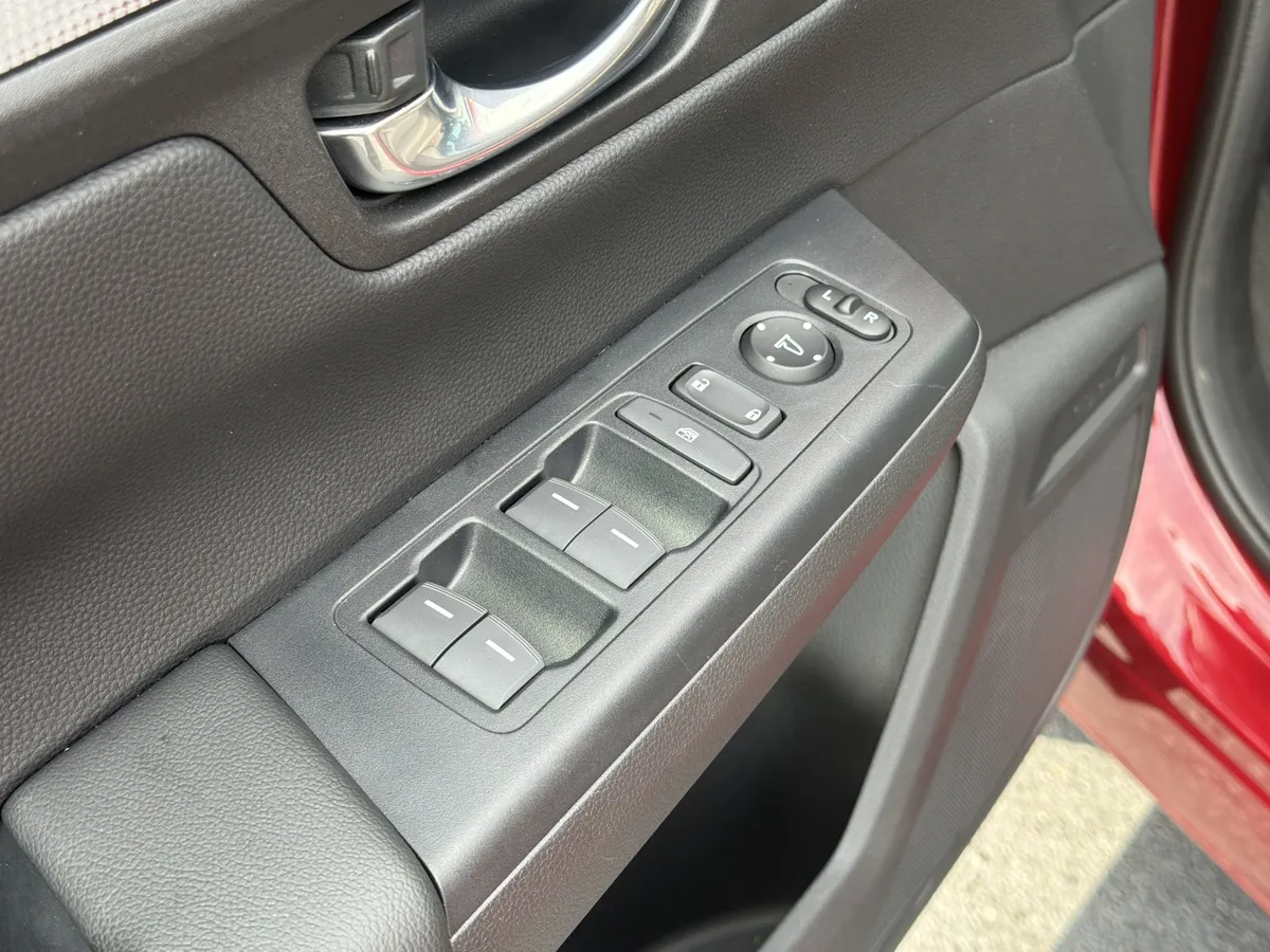 2025 Honda CR-V Hybrid Sport-L thumbnail 22