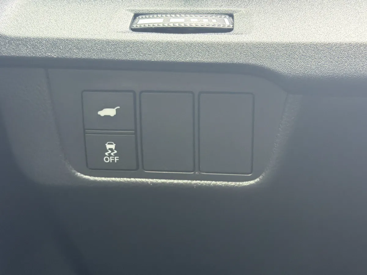 2025 Honda CR-V Hybrid Sport-L thumbnail 11