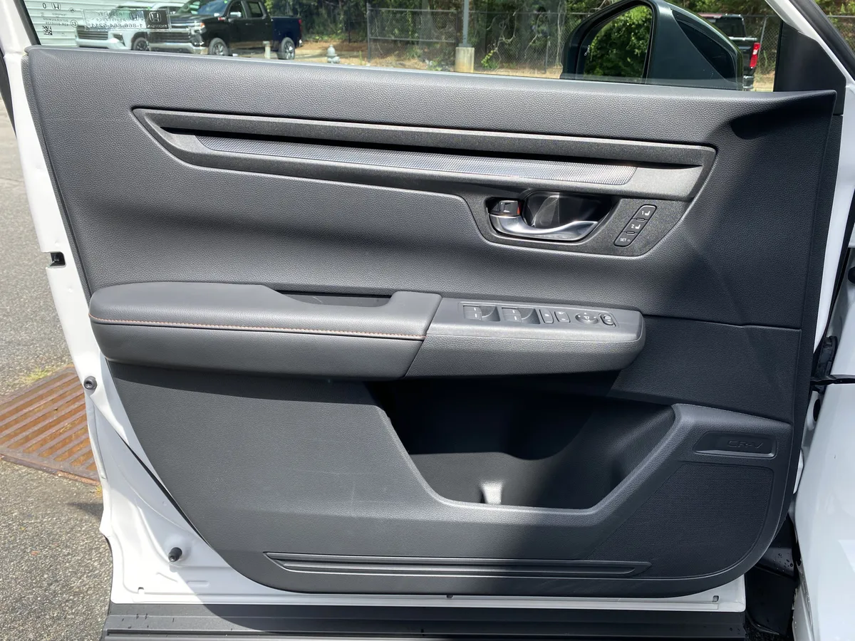 2025 Honda CR-V Hybrid Sport-L thumbnail 14
