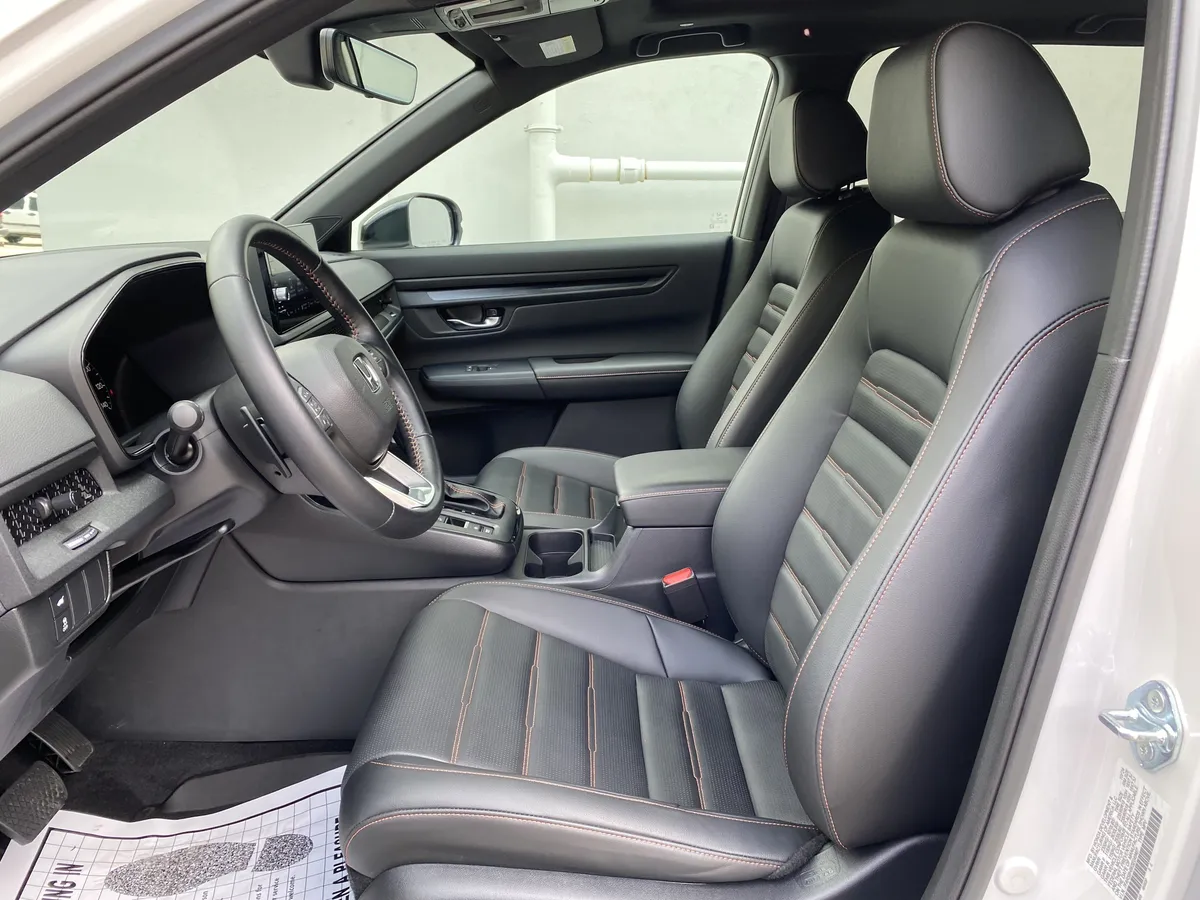 2025 Honda CR-V Hybrid Sport-L thumbnail 15