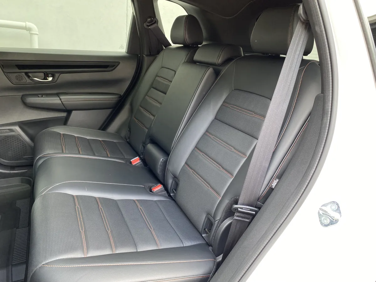 2025 Honda CR-V Hybrid Sport-L thumbnail 35
