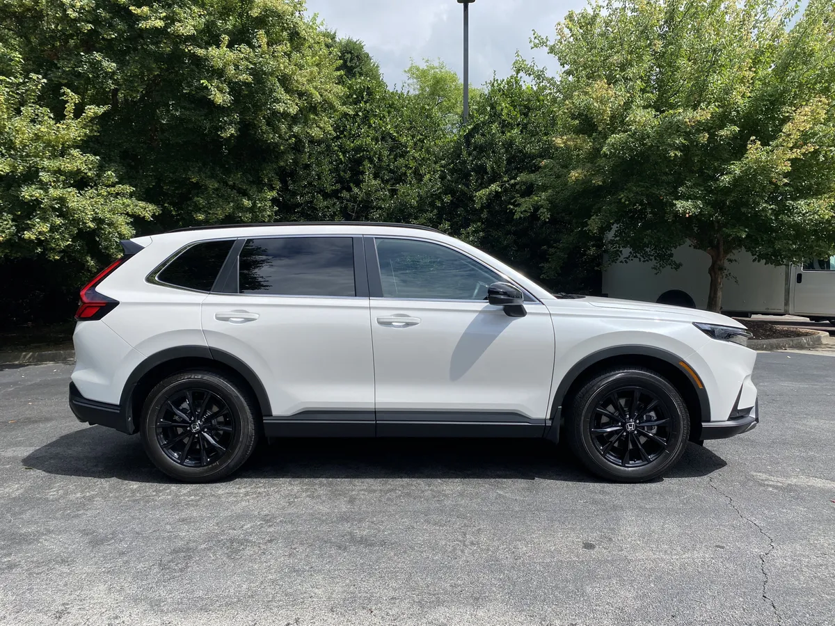2025 Honda CR-V Hybrid Sport-L thumbnail 9