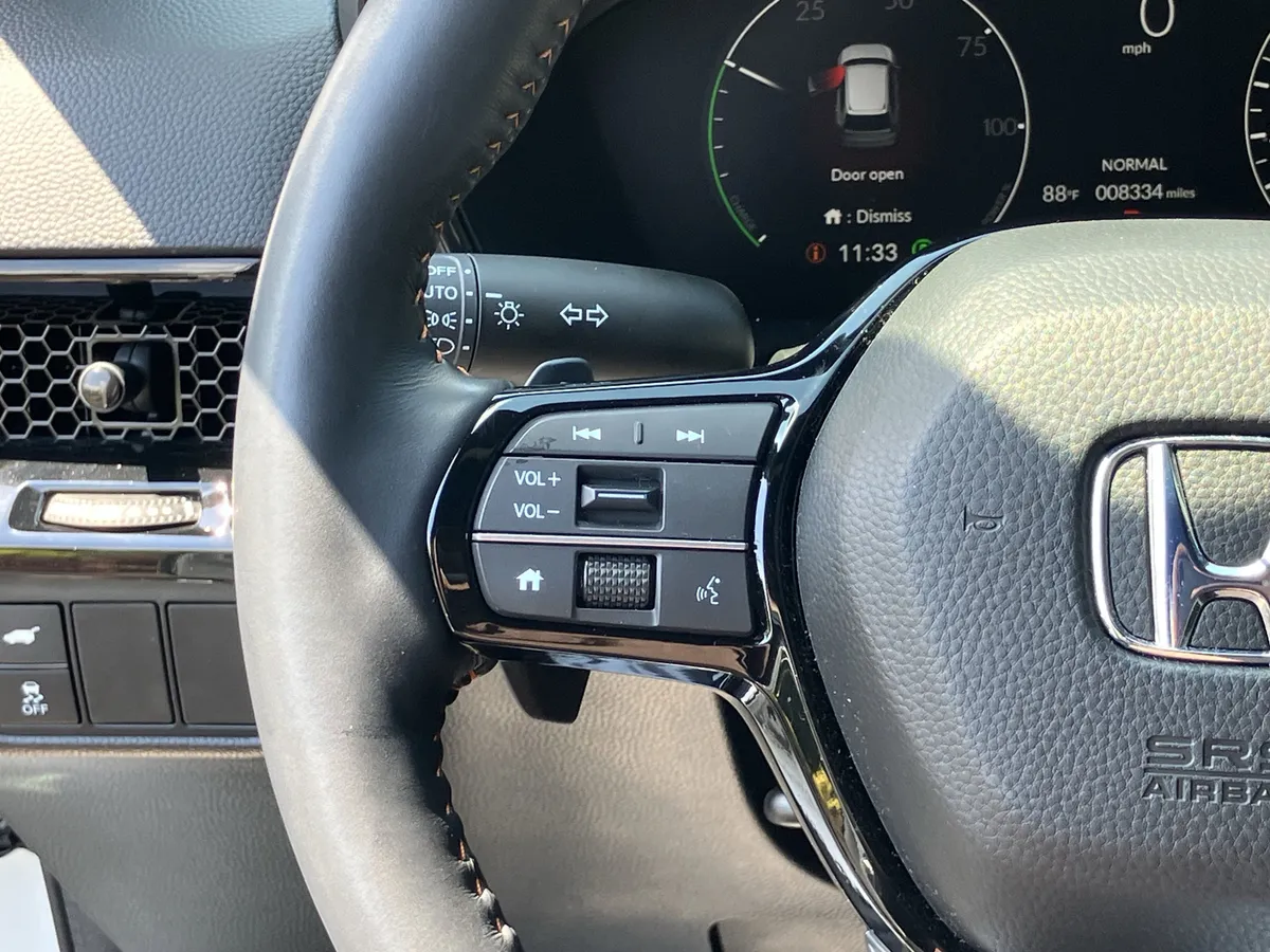 2025 Honda CR-V Hybrid Sport Touring AWD thumbnail 21