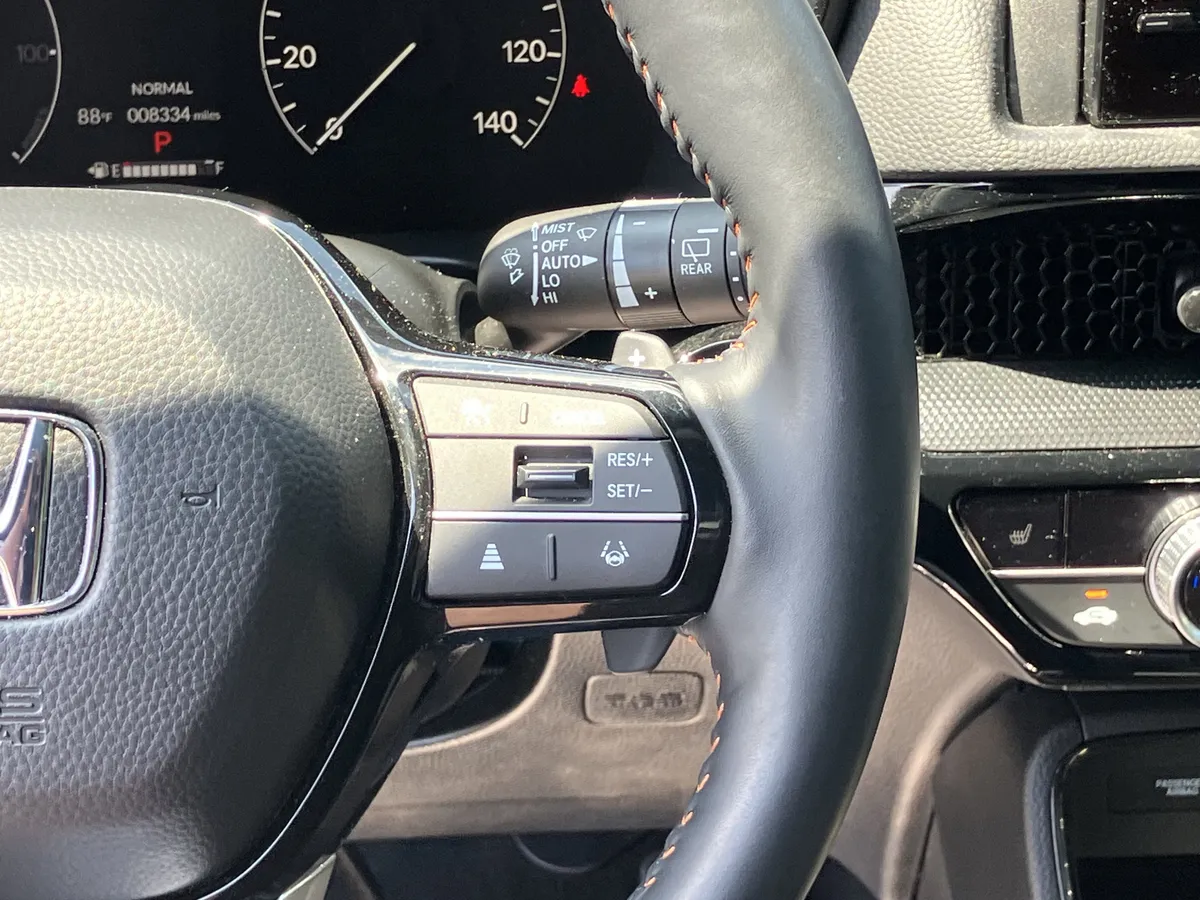 2025 Honda CR-V Hybrid Sport Touring AWD thumbnail 22