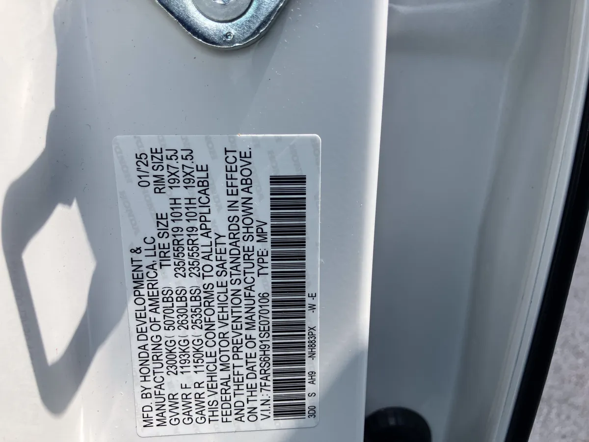 2025 Honda CR-V Hybrid Sport Touring AWD thumbnail 39