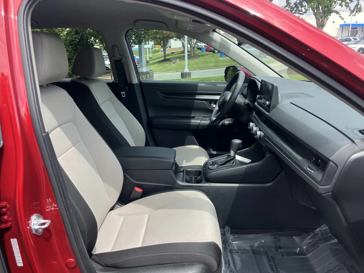 2025 Honda CR-V LX 2WD thumbnail 33