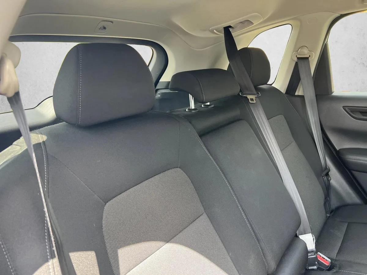 2025 Honda CR-V LX thumbnail 18