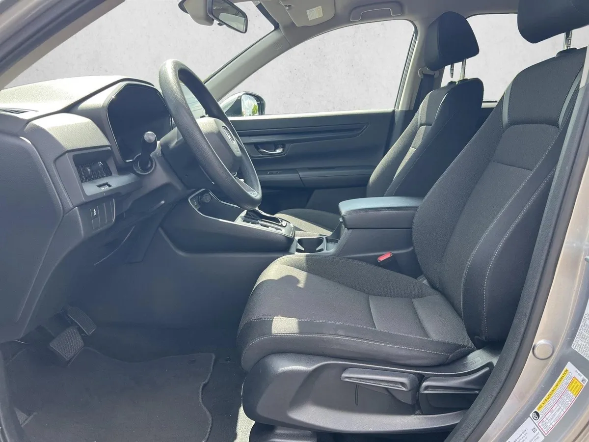 2025 Honda CR-V LX thumbnail 7