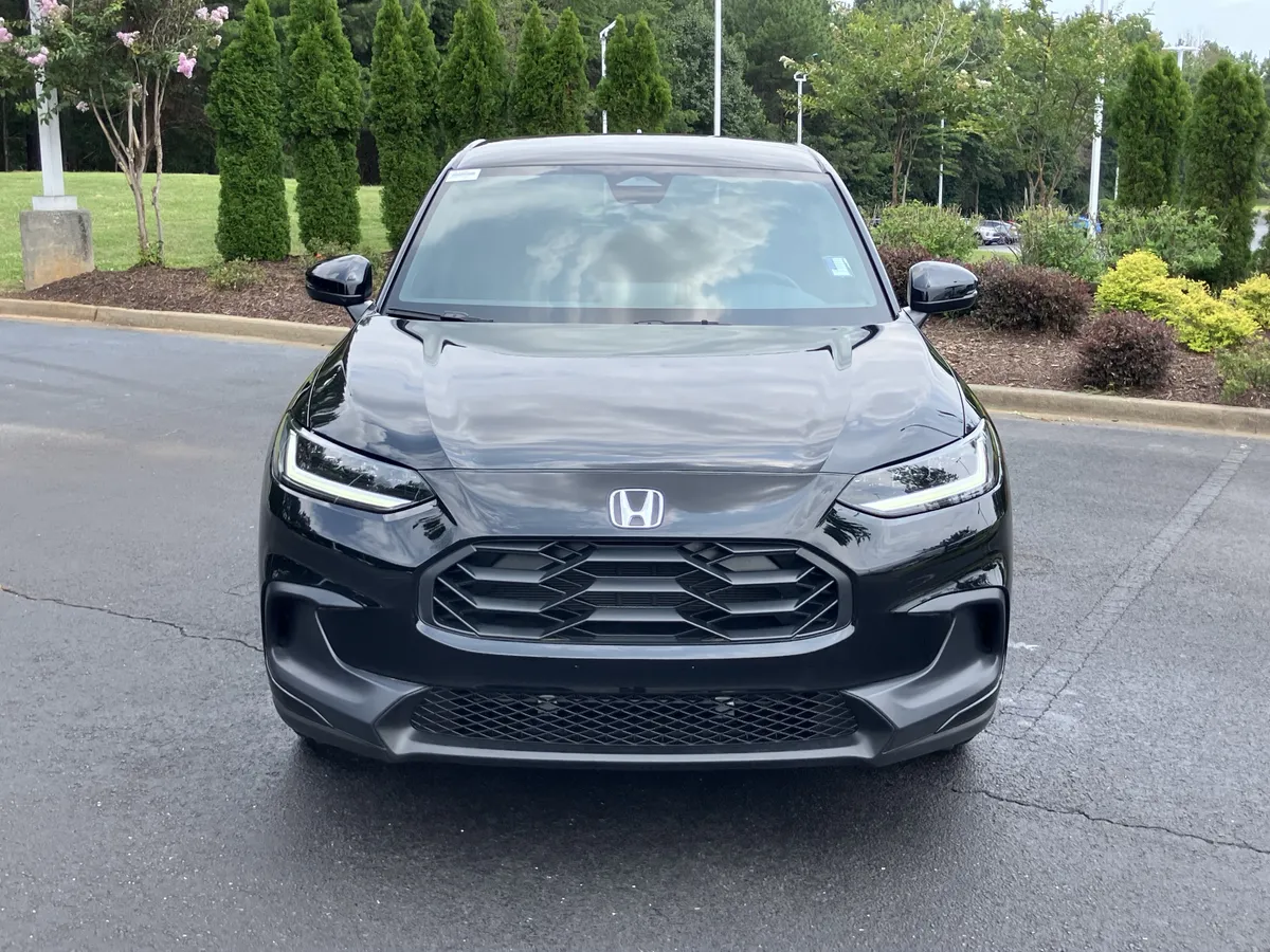 2025 Honda HR-V Sport AWD CVT thumbnail 3