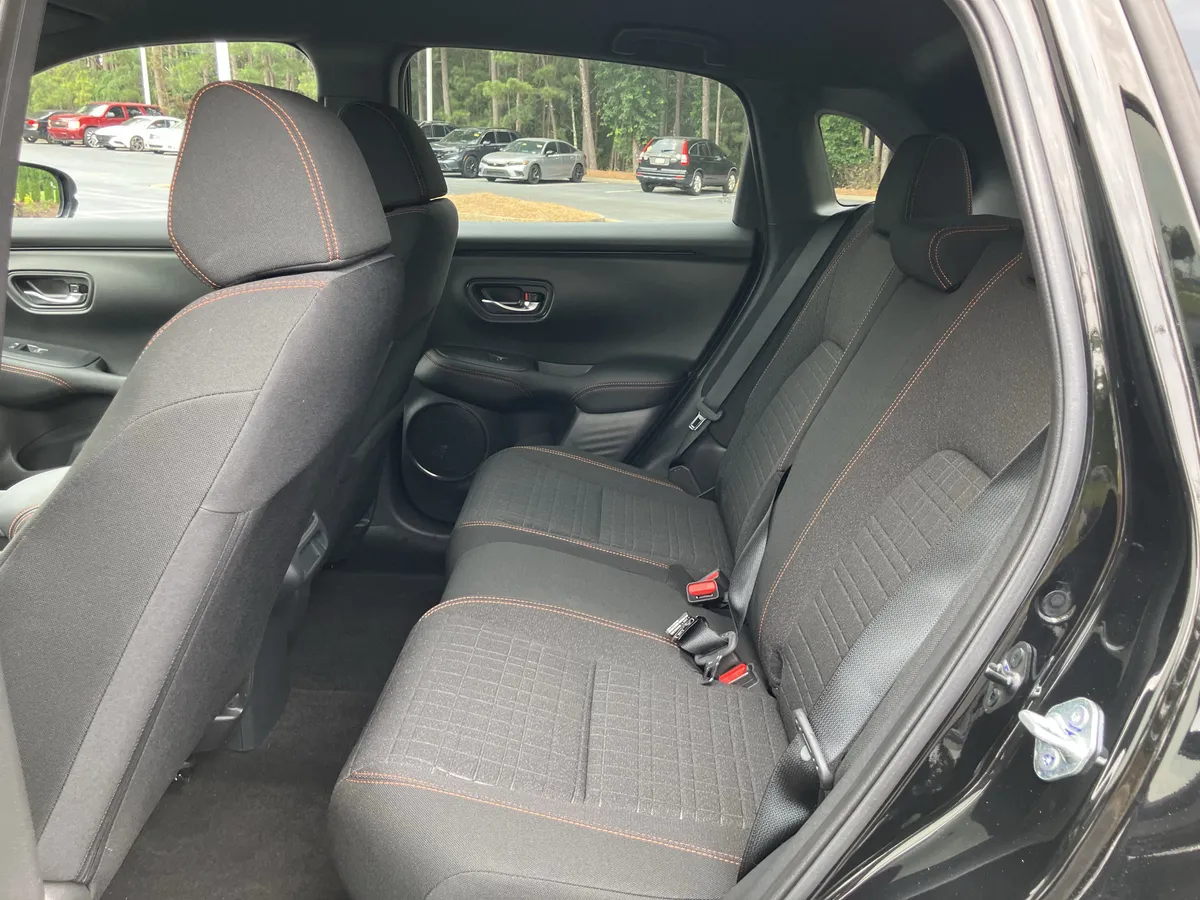 2025 Honda HR-V Sport AWD CVT thumbnail 32