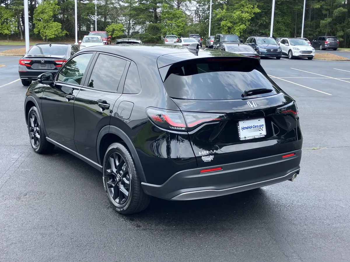 2025 Honda HR-V Sport AWD CVT thumbnail 8