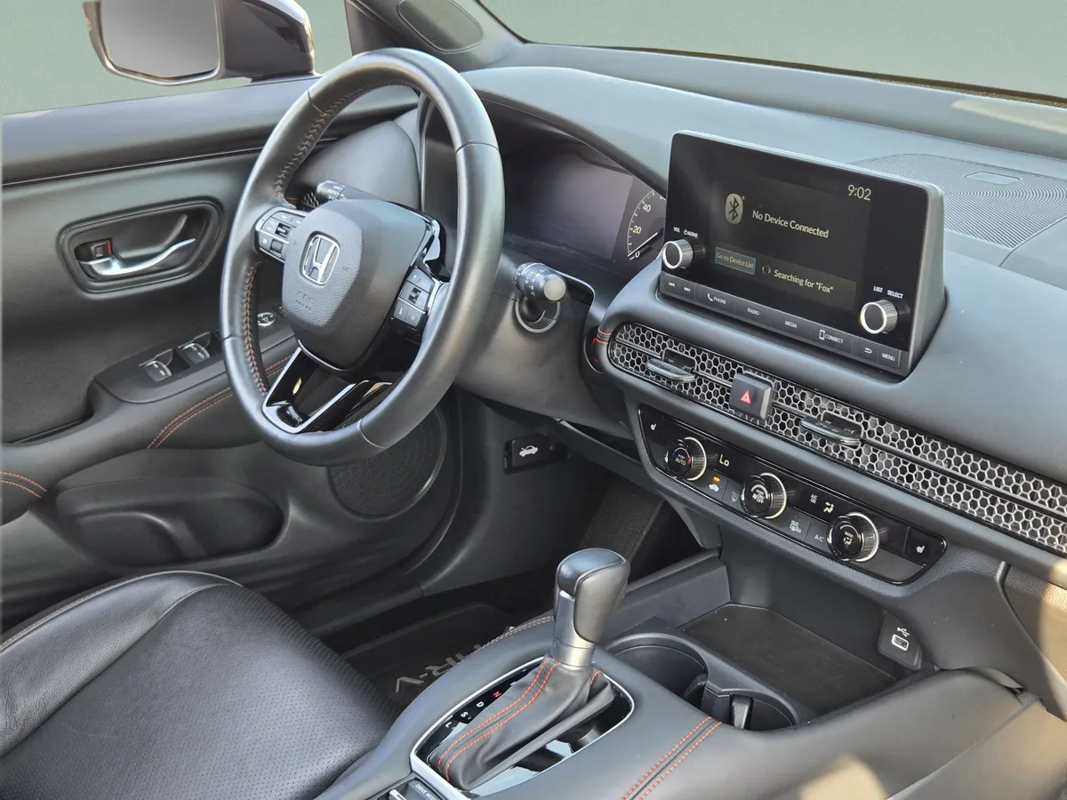 2025 Honda HR-V Sport thumbnail 21