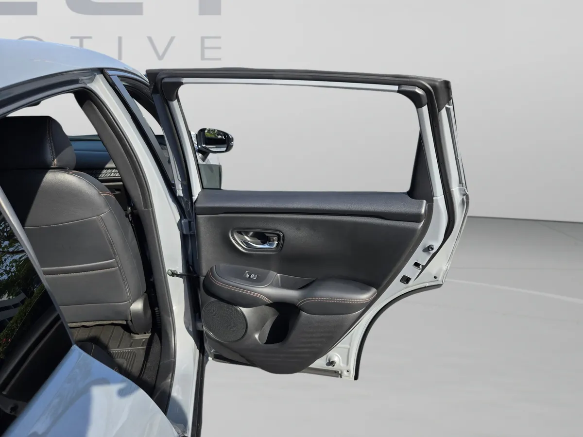 2025 Honda HR-V Sport thumbnail 23