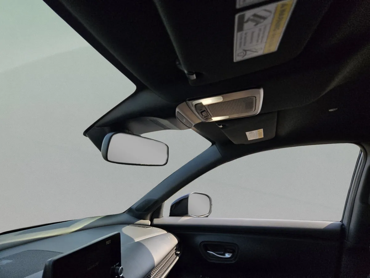 2025 Honda HR-V Sport thumbnail 30