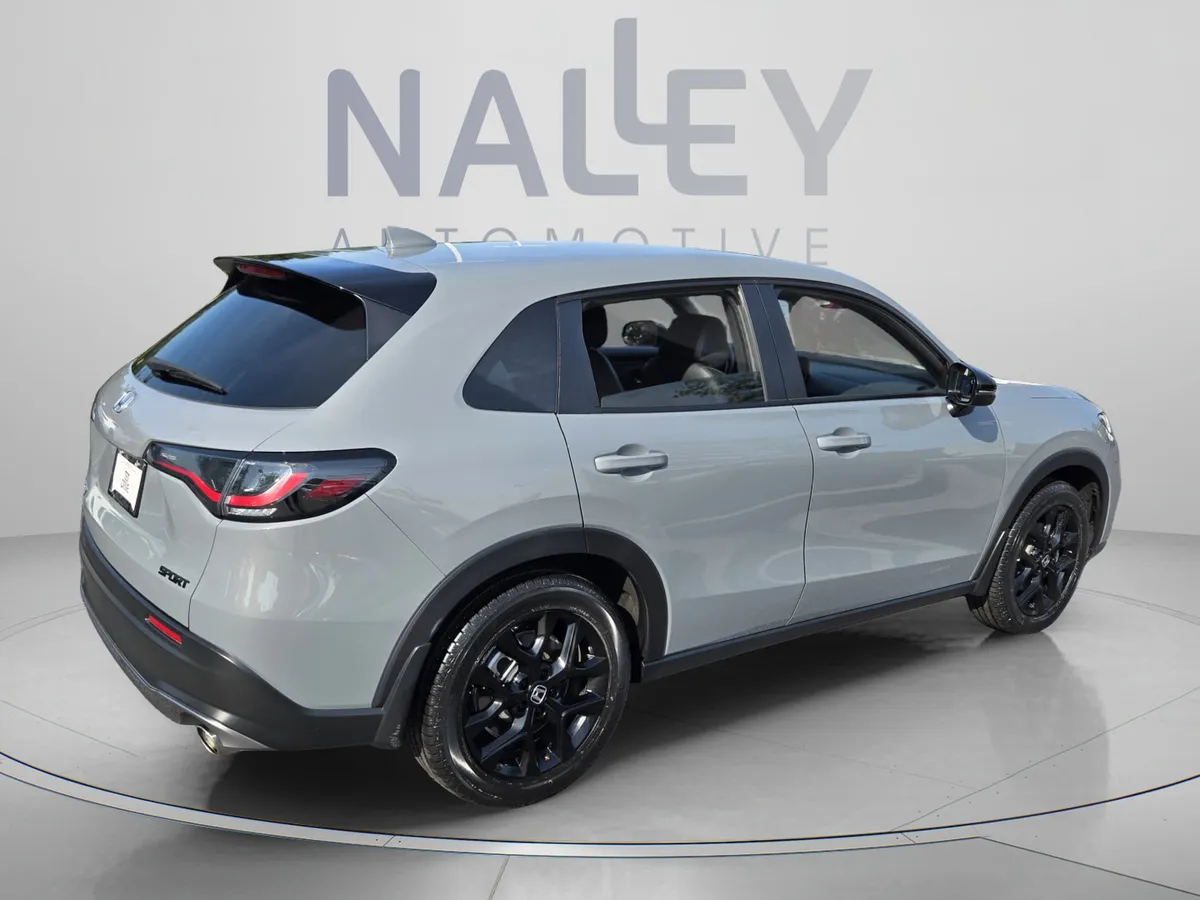 2025 Honda HR-V Sport thumbnail 6