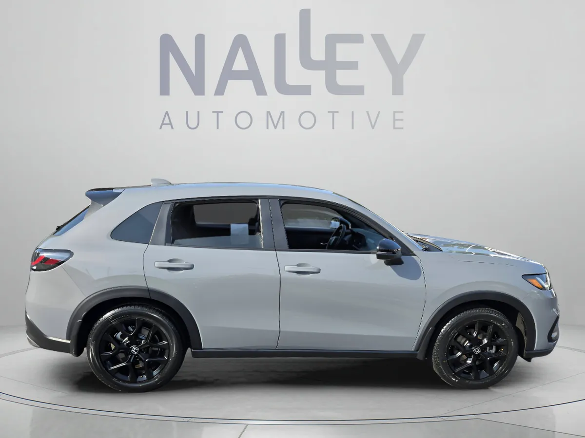 2025 Honda HR-V Sport thumbnail 7