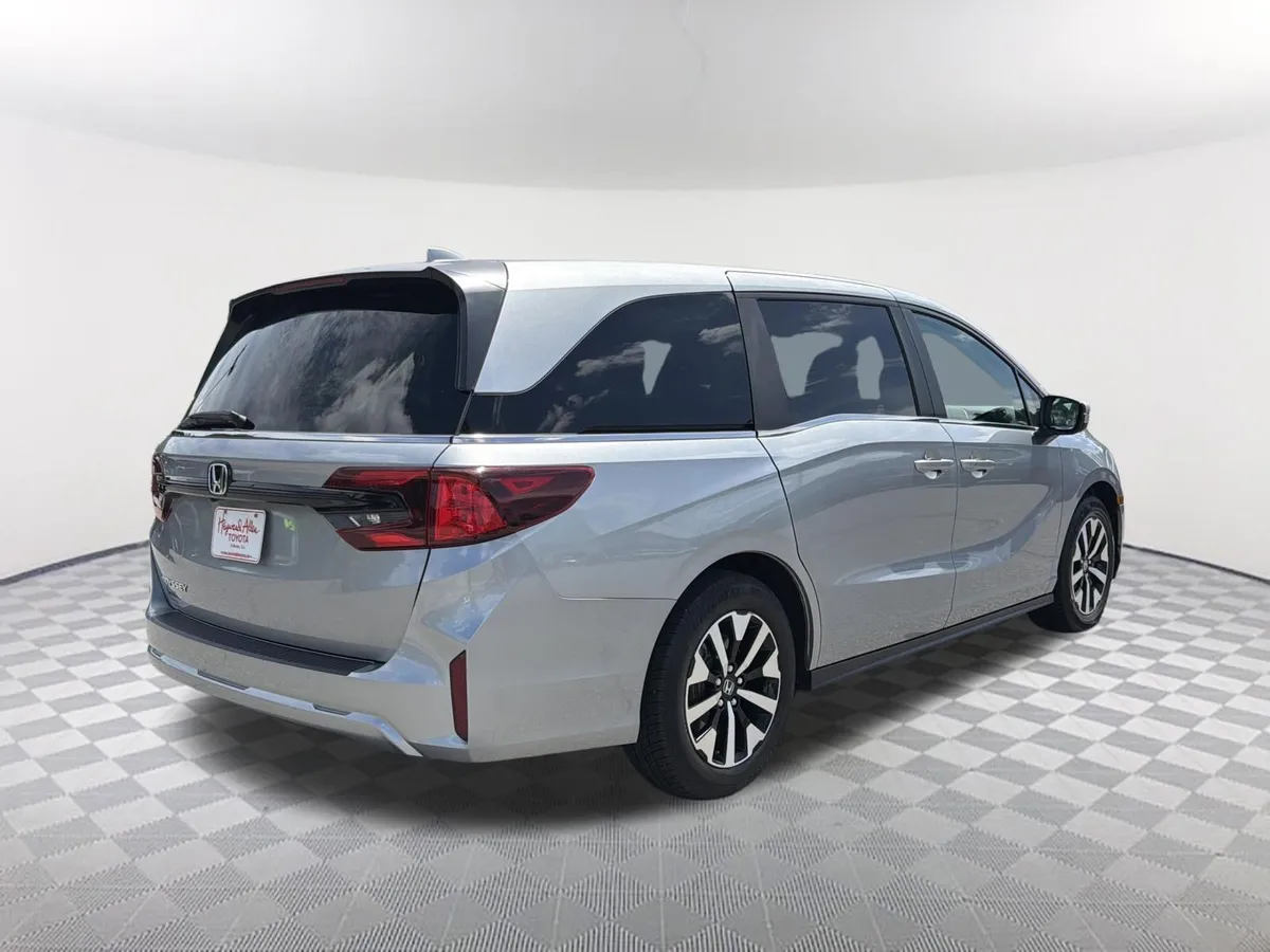 2025 Honda Odyssey EX-L thumbnail 15
