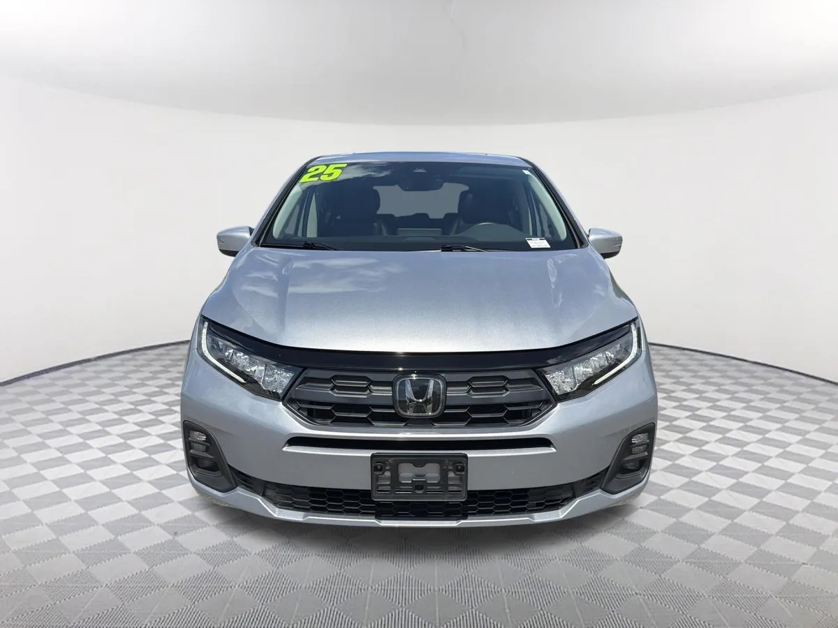 2025 Honda Odyssey EX-L thumbnail 2
