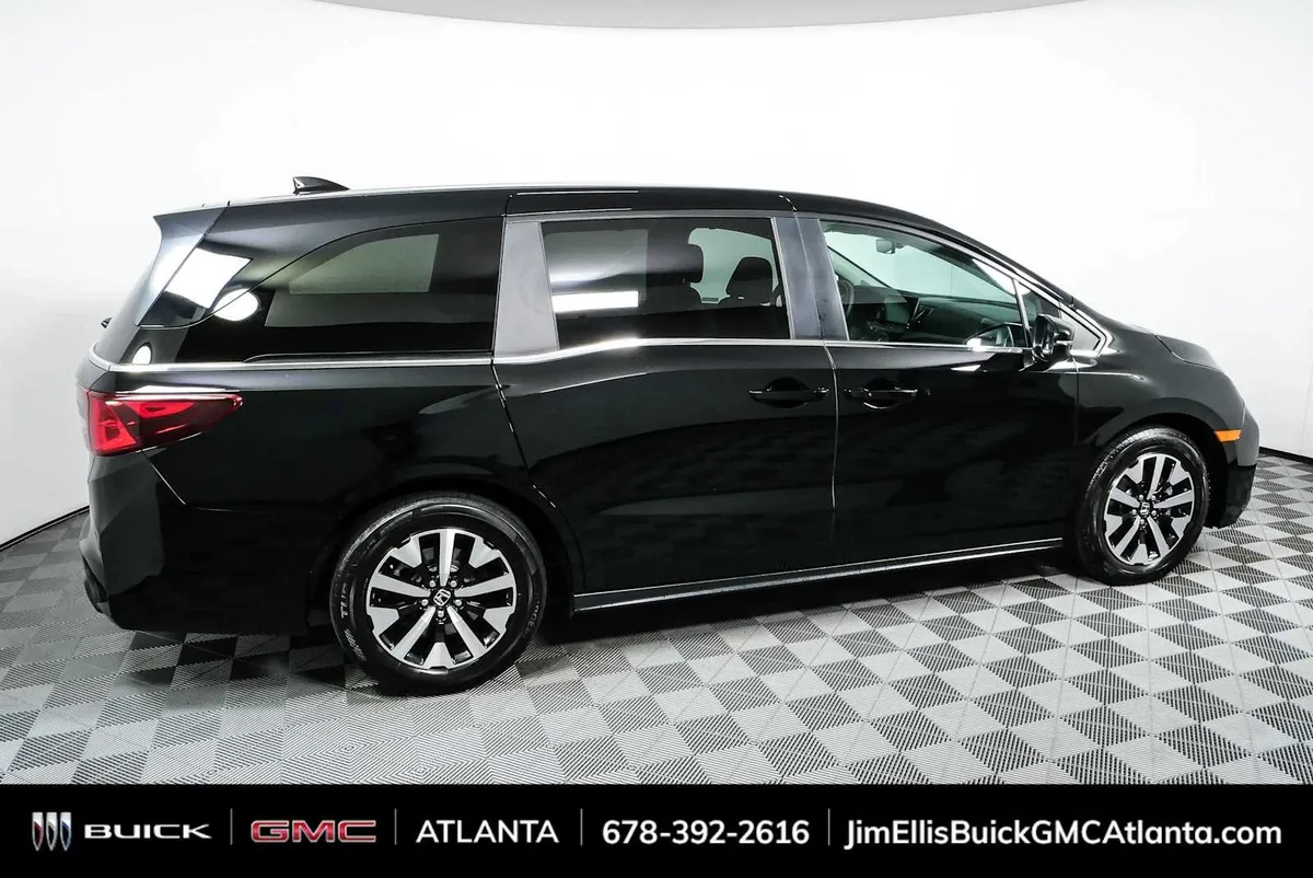 2025 Honda Odyssey EX-L thumbnail 2