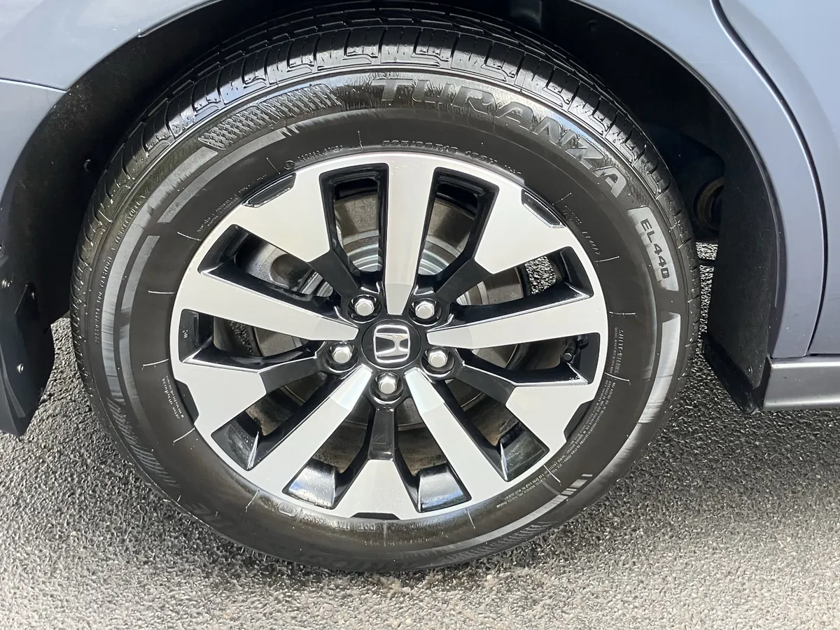 2025 Honda Odyssey EX-L Auto thumbnail 13
