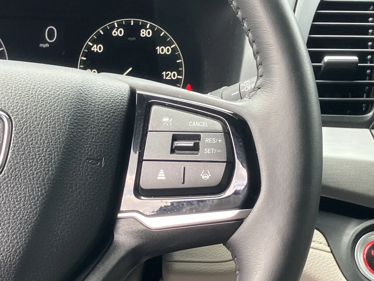 2025 Honda Odyssey EX-L Auto thumbnail 22