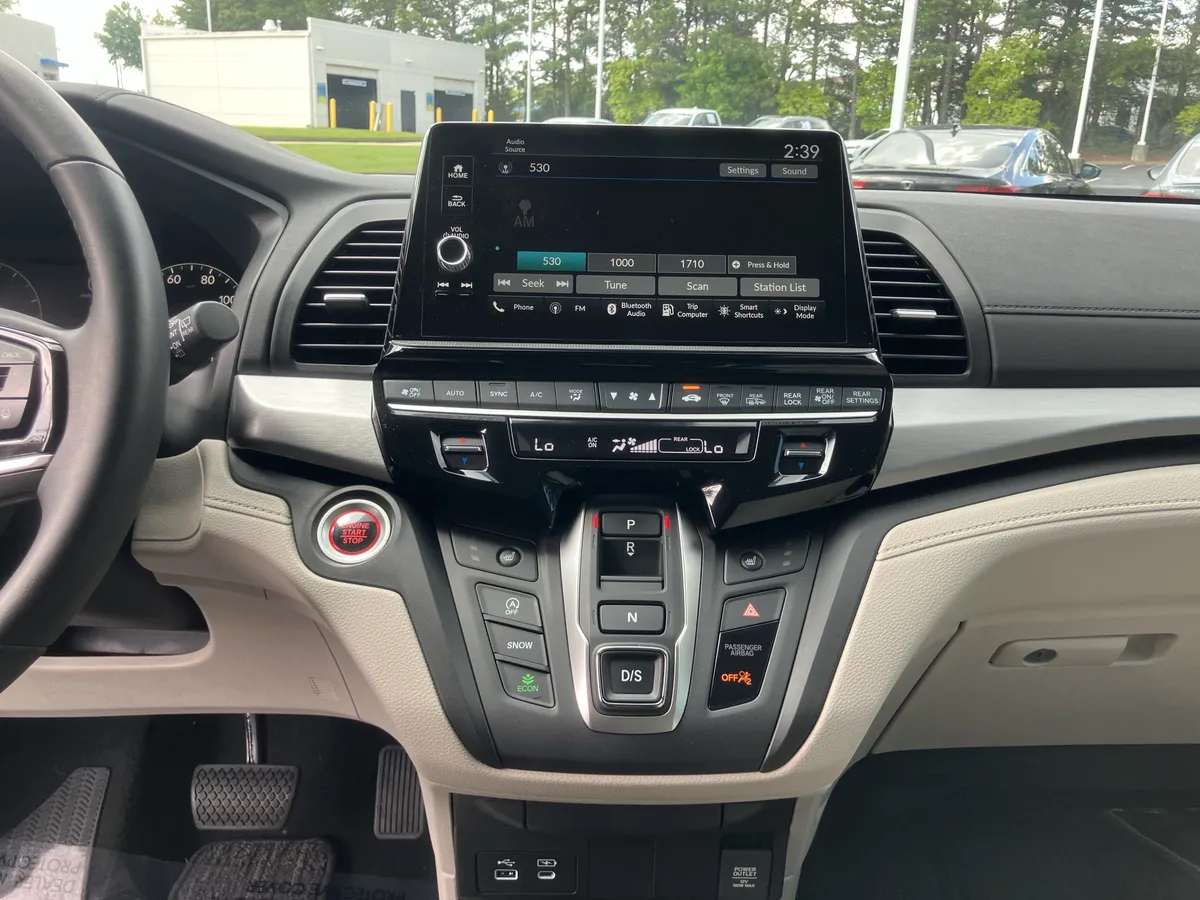 2025 Honda Odyssey EX-L Auto thumbnail 25