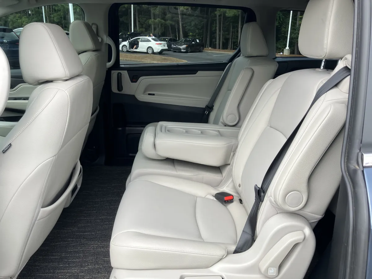 2025 Honda Odyssey EX-L Auto thumbnail 34