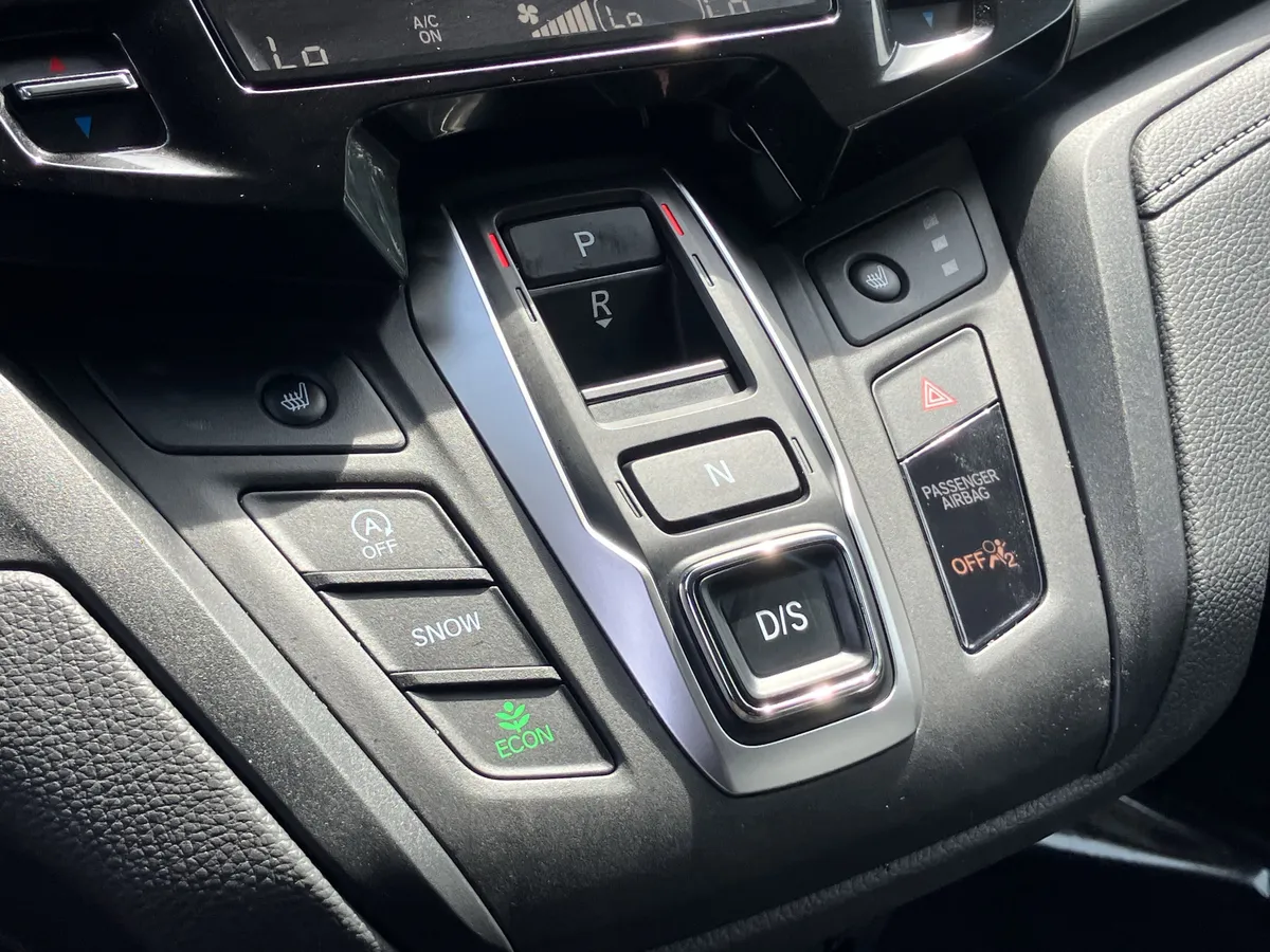 2025 Honda Odyssey EX-L Auto thumbnail 28