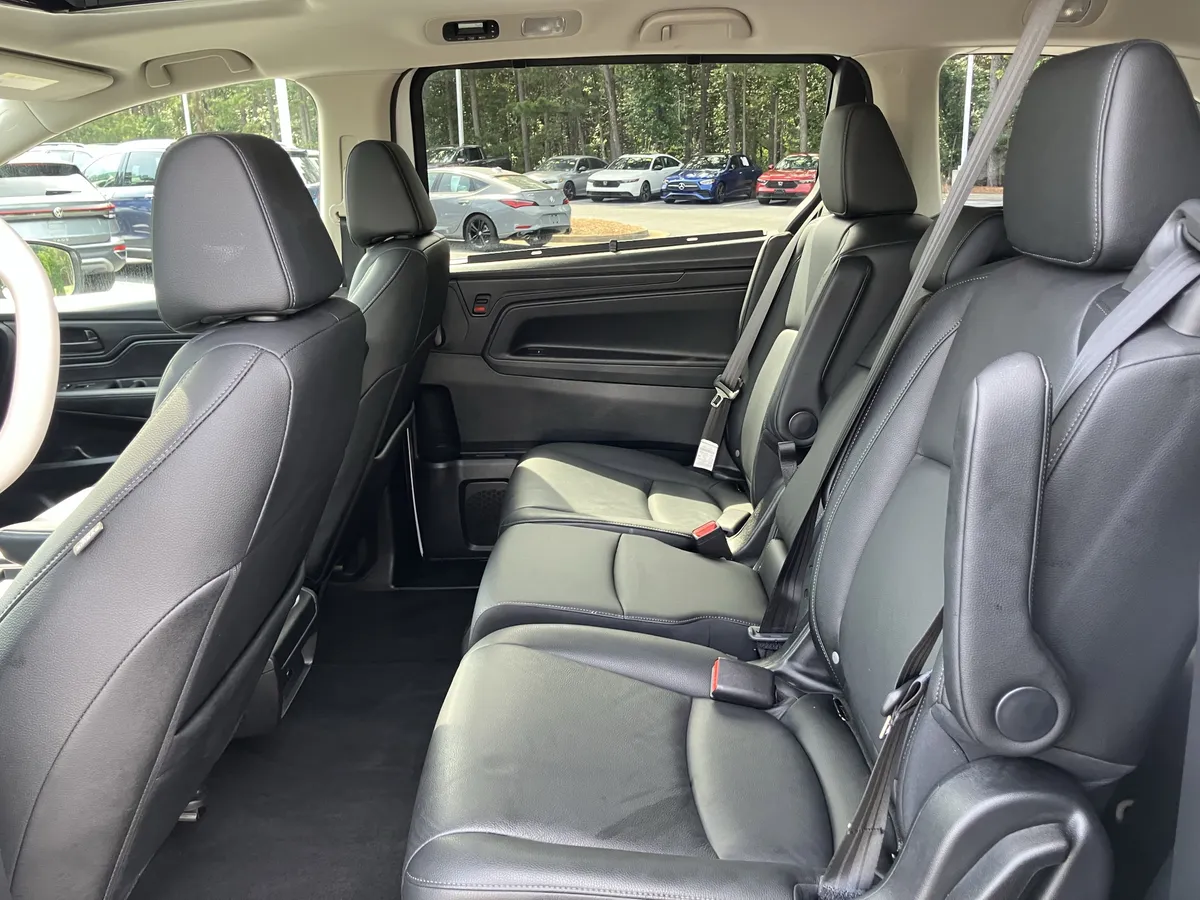 2025 Honda Odyssey EX-L Auto thumbnail 33