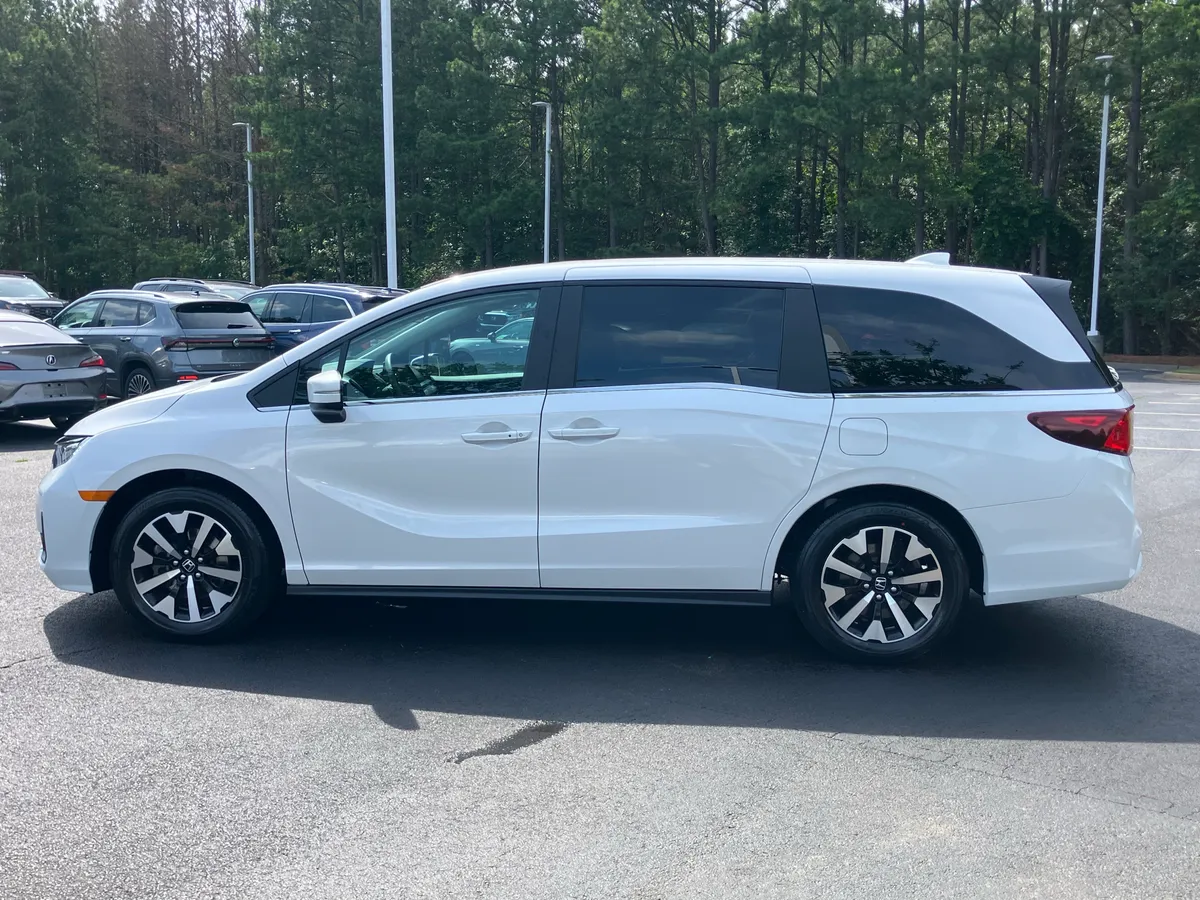2025 Honda Odyssey EX-L Auto thumbnail 44