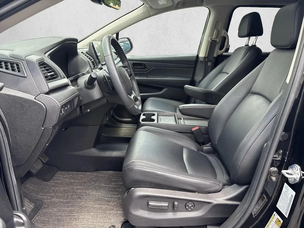 2025 Honda Odyssey EX-L thumbnail 10