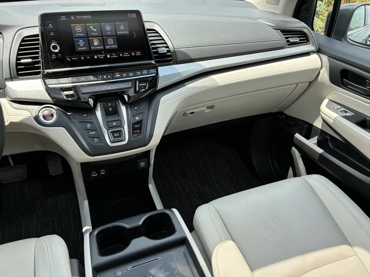 2025 Honda Odyssey EX-L thumbnail 16
