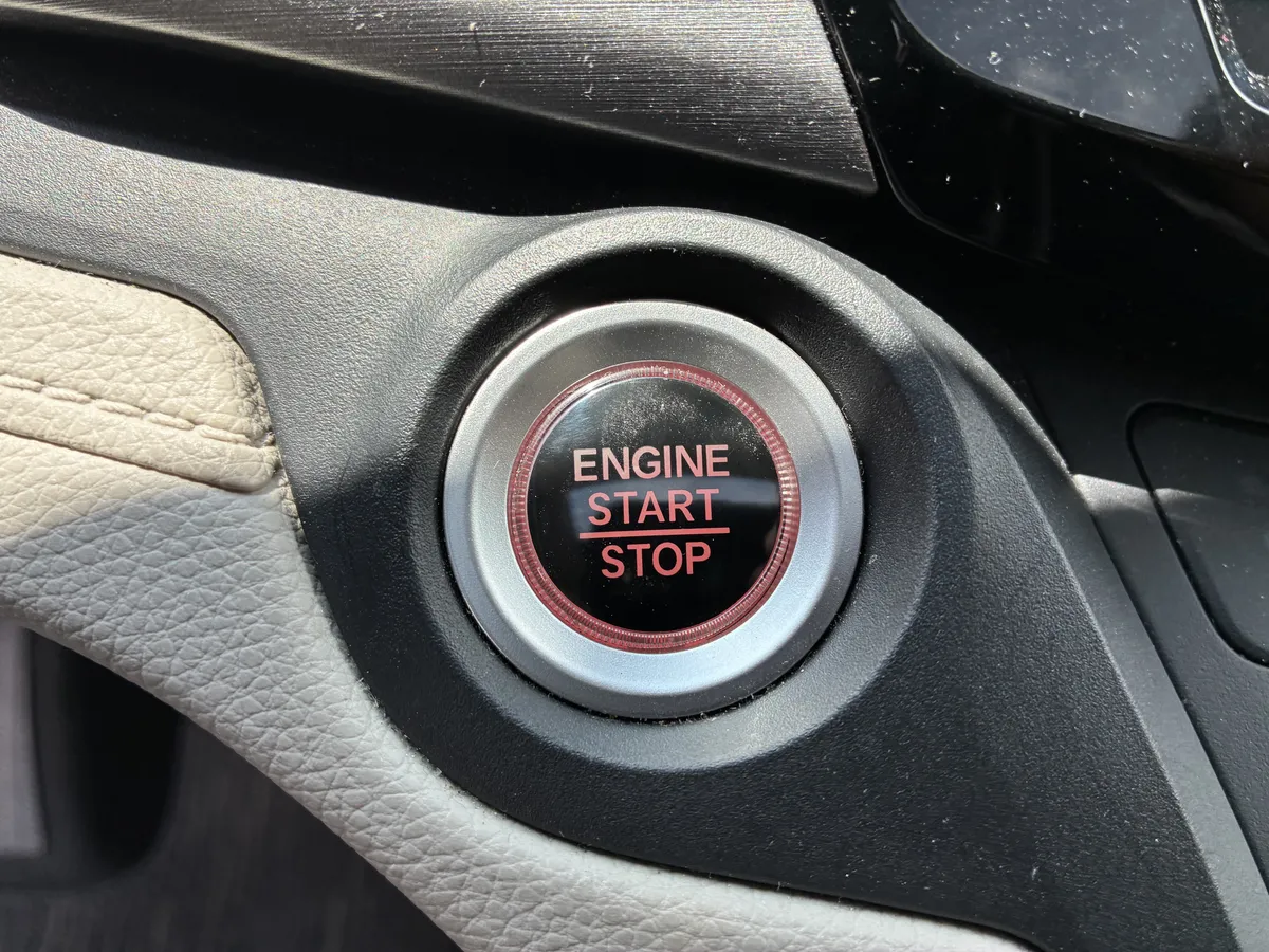 2025 Honda Odyssey EX-L thumbnail 29