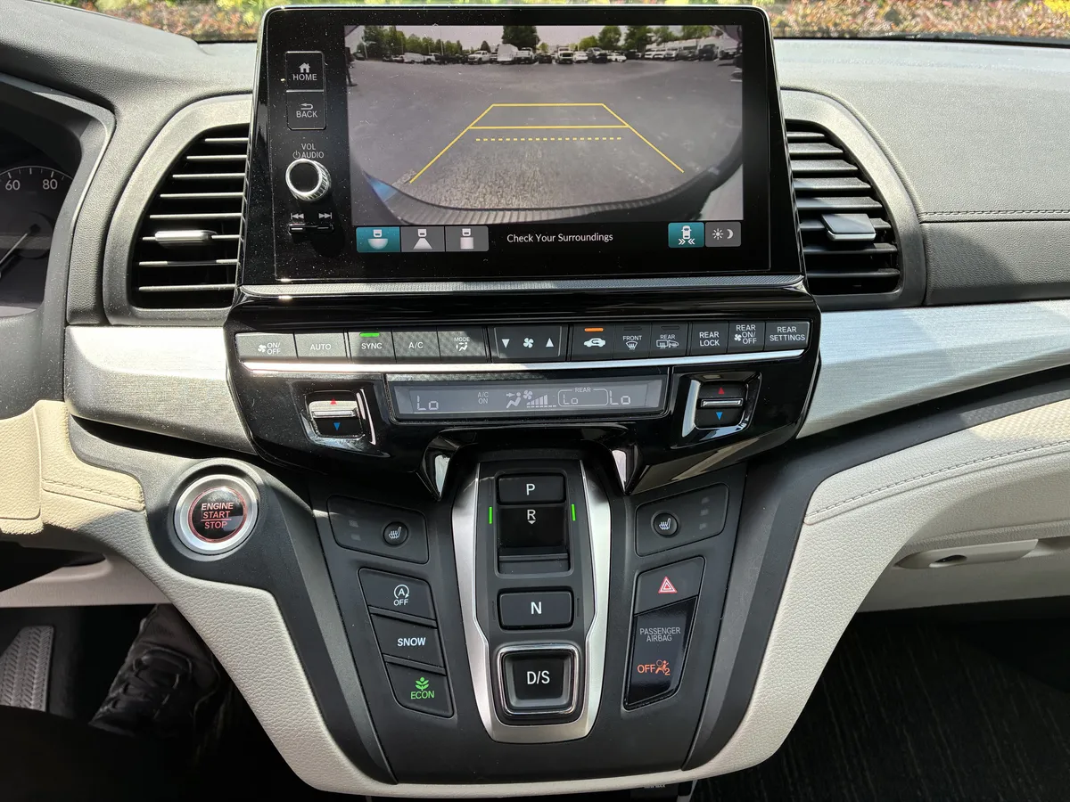 2025 Honda Odyssey EX-L thumbnail 30