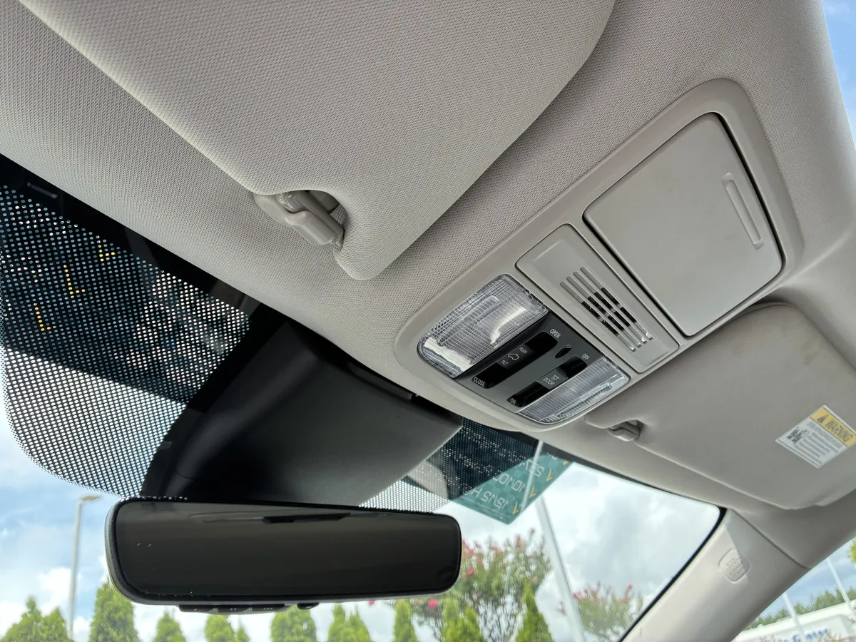 2025 Honda Odyssey EX-L thumbnail 34