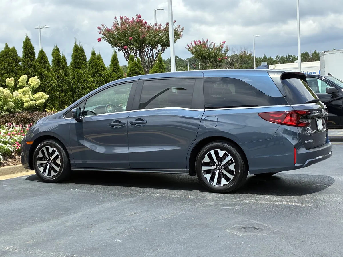 2025 Honda Odyssey EX-L thumbnail 7